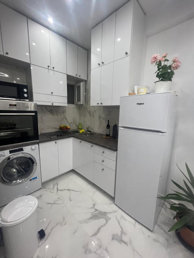 White Apartment Athen Eksteriør bilde