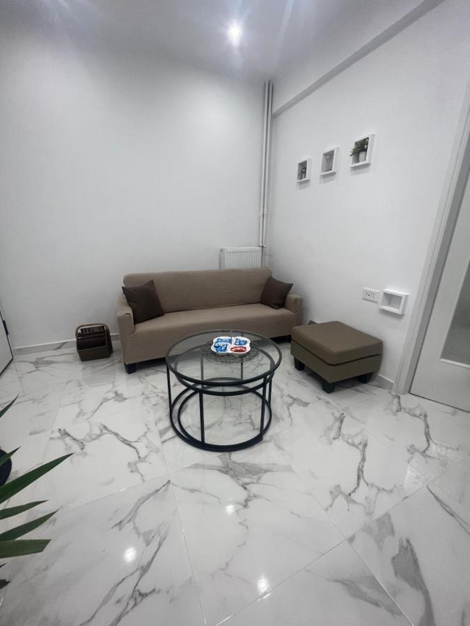 White Apartment Athen Eksteriør bilde